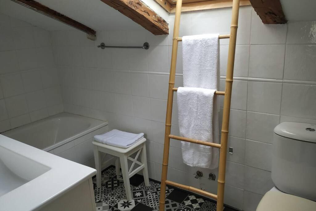 Apartament Buhardilla Con Vistas A La Catedral Burgo Zewnętrze zdjęcie